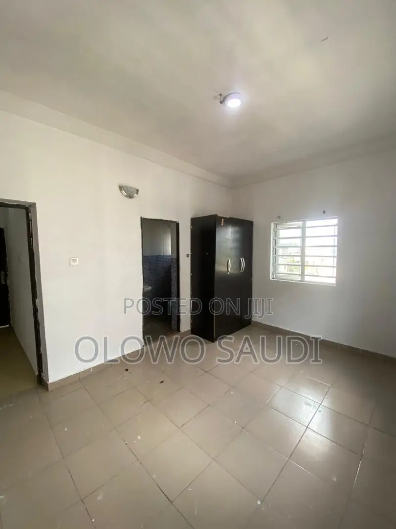 2bdrm Block of Flats in Hope Ville Estate for rent in Sangotedo