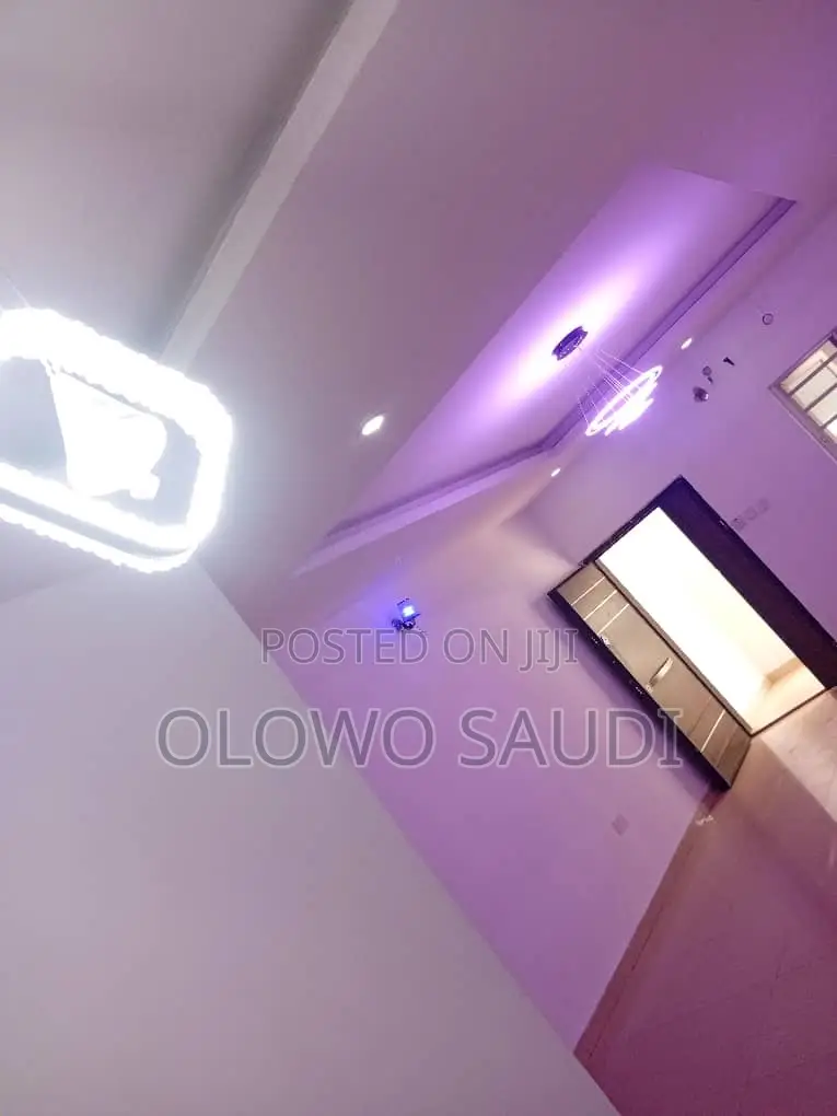 4bdrm Duplex in Terra Annex for rent in Sangotedo
