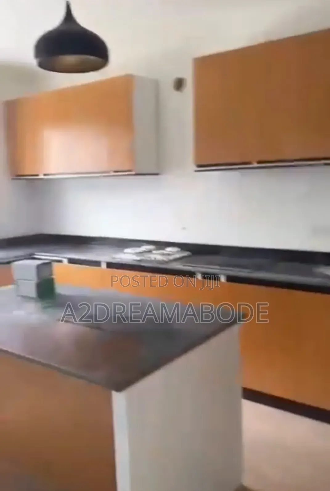 3bdrm Apartment in Ikeja Gra for rent in Ikeja GRA