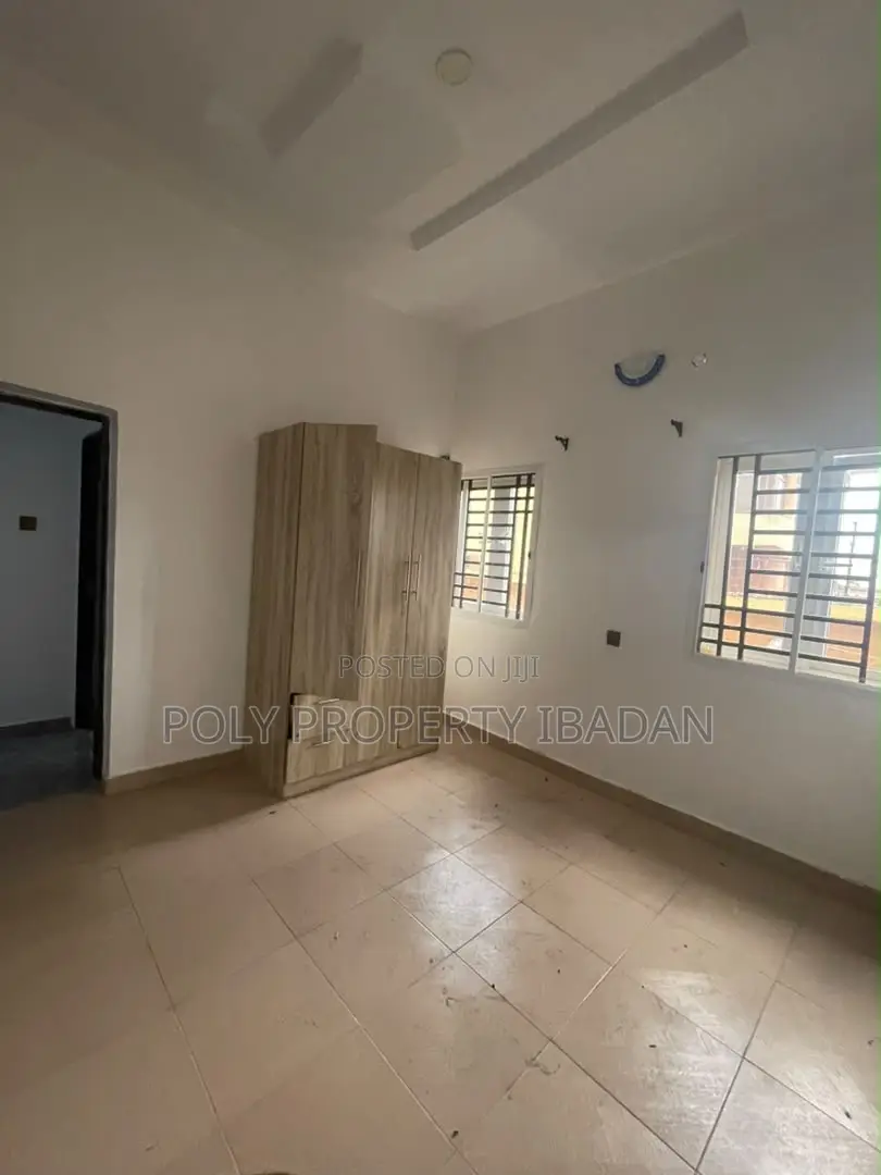 2bdrm Apartment in White Gate Estate for rent in Oluyole Estate