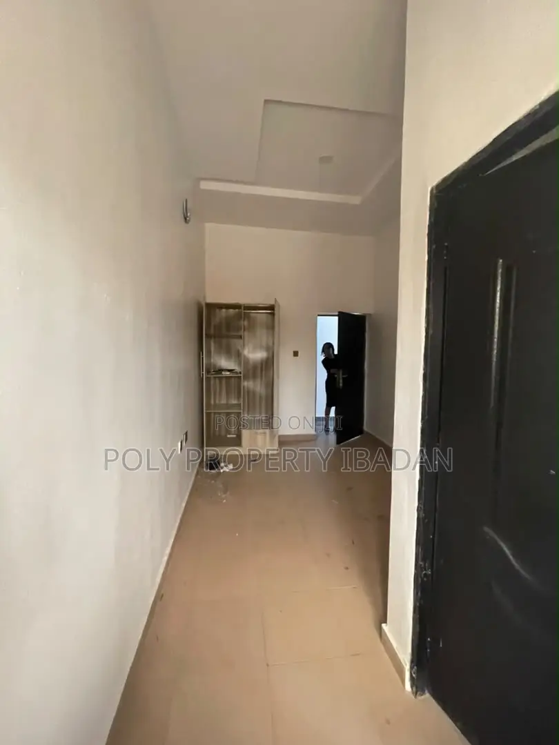 2bdrm Apartment in White Gate Estate for rent in Oluyole Estate