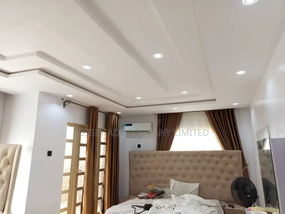 Furnished 4bdrm Duplex in Baruwa for sale in Baruwa