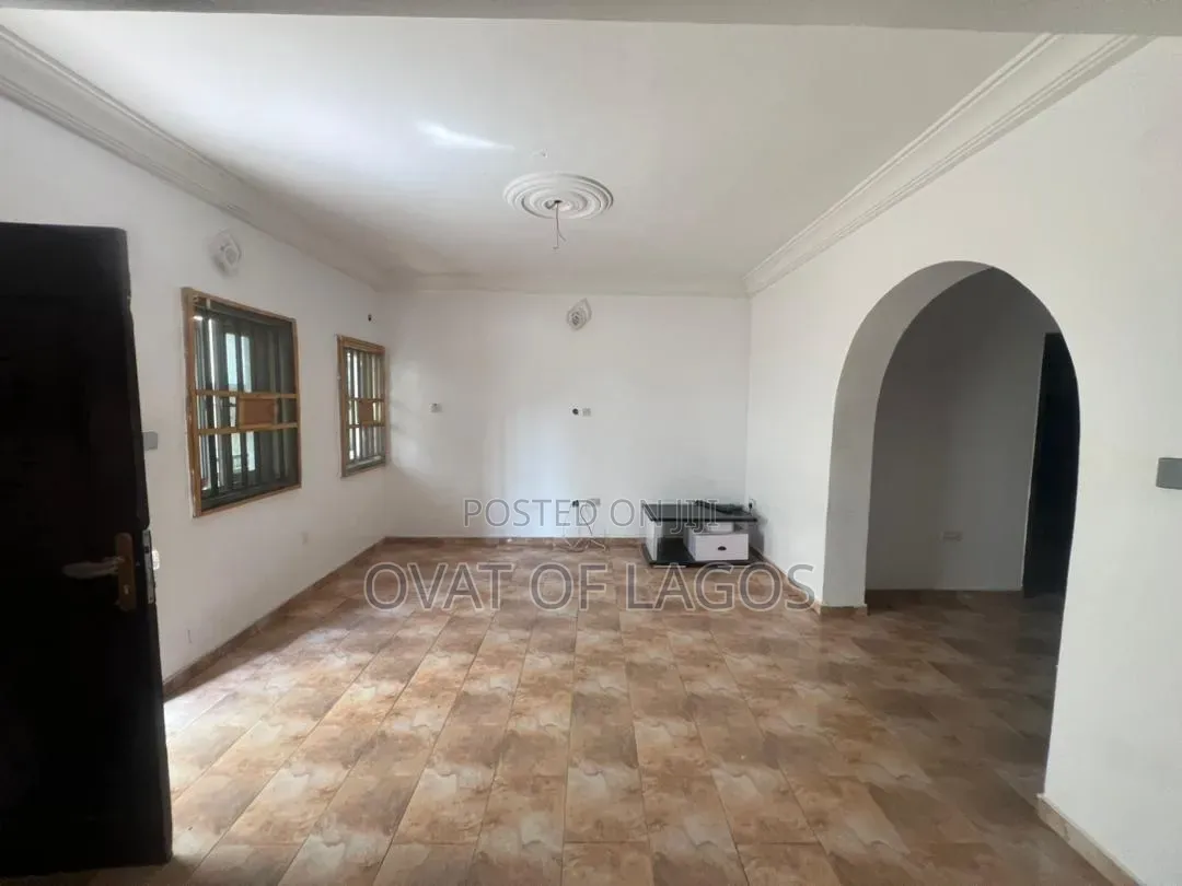 3bdrm Apartment in Ikota Villa for rent in Ikota