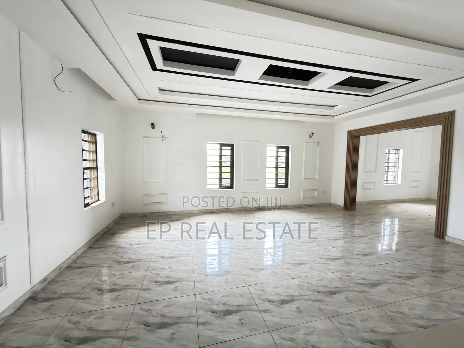 6bdrm Duplex in Dakwo District for sale in Dakwo District