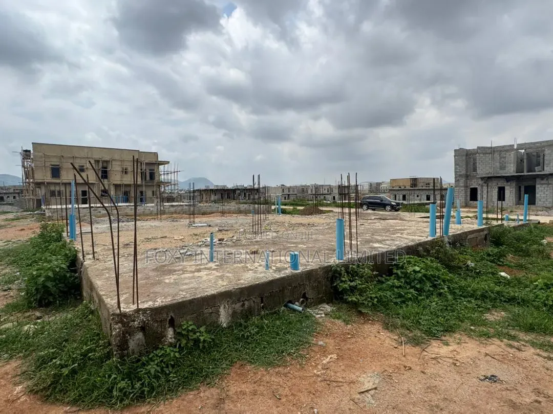 400sqm Land for Sale in Karsana