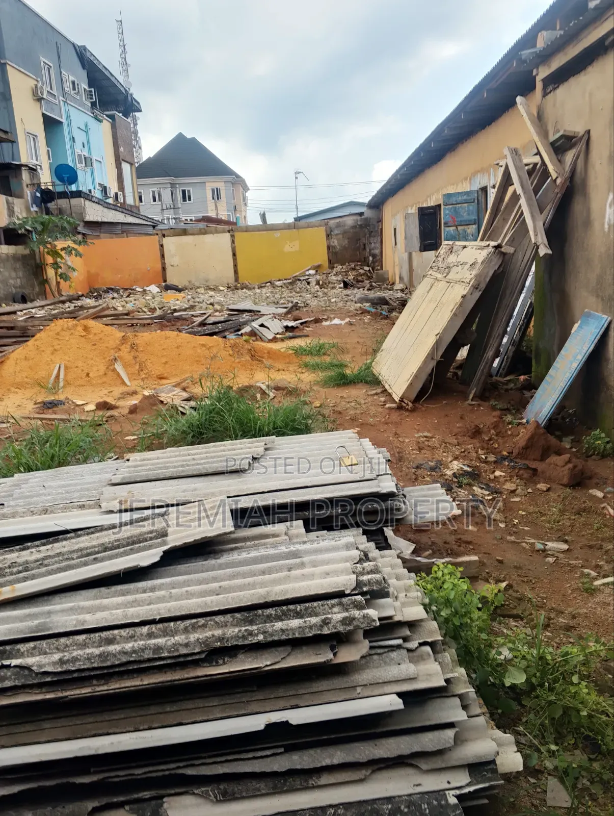 Land for Lease Off Ogunusi Rd in Berger