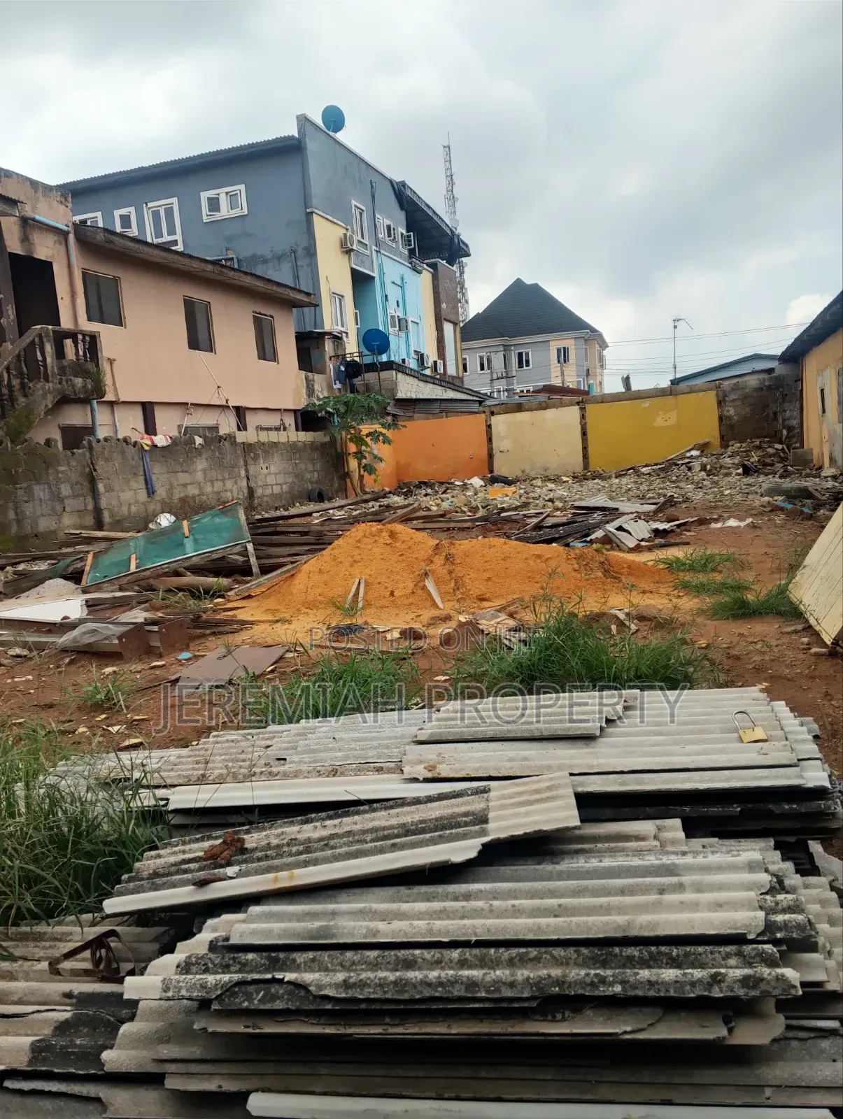 Land for Lease Off Ogunusi Rd in Berger