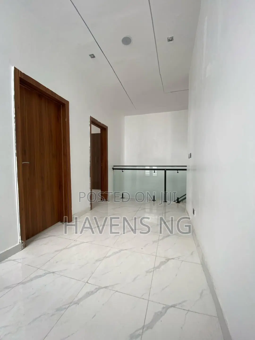 4bdrm Duplex in Ikota for sale in Ikota