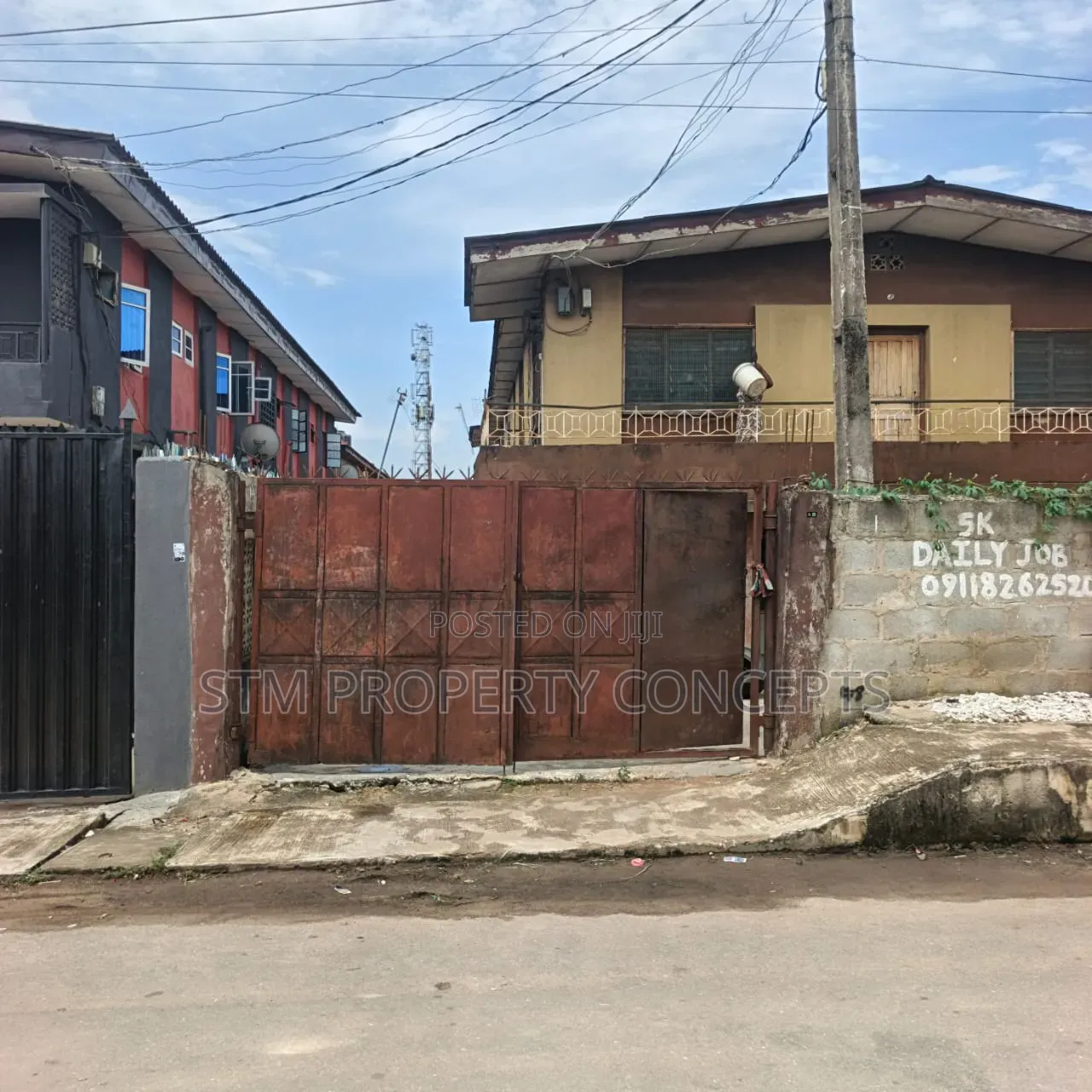 Furnished 3bdrm House in Dopemu for sale in Dopemu