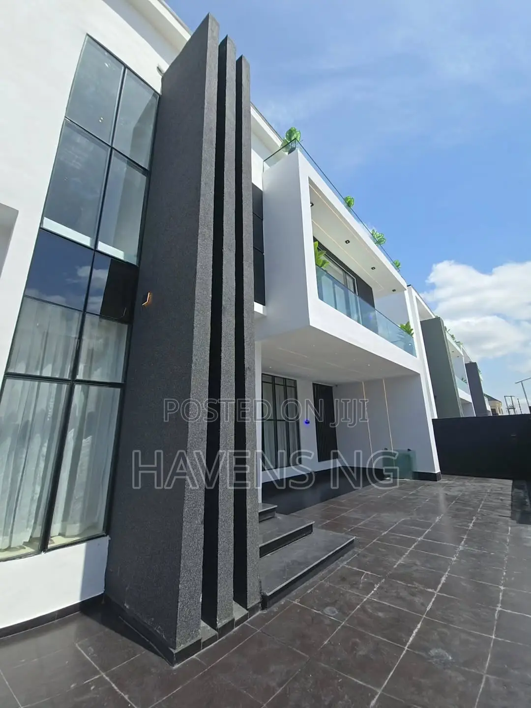 5bdrm Duplex in Lekki Phase 2 for sale in Lekki Phase 2