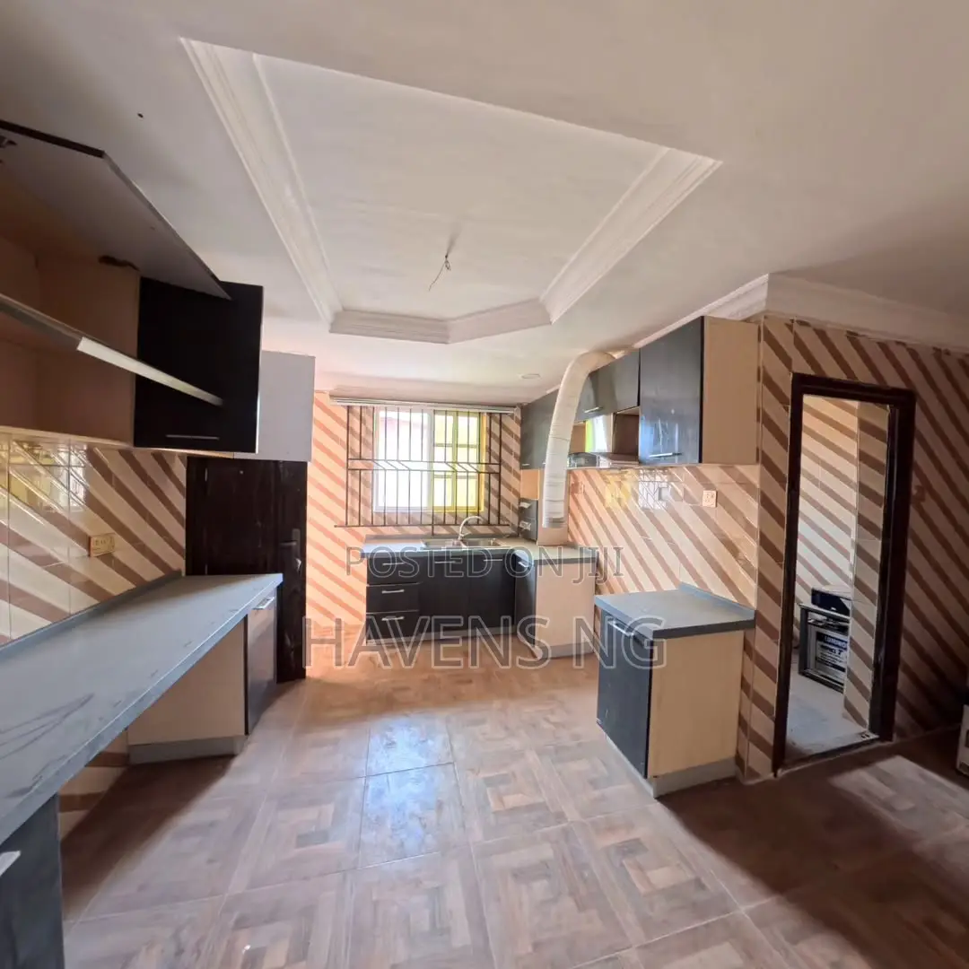 4bdrm Bungalow in Abeokuta South for sale in Abeokuta South