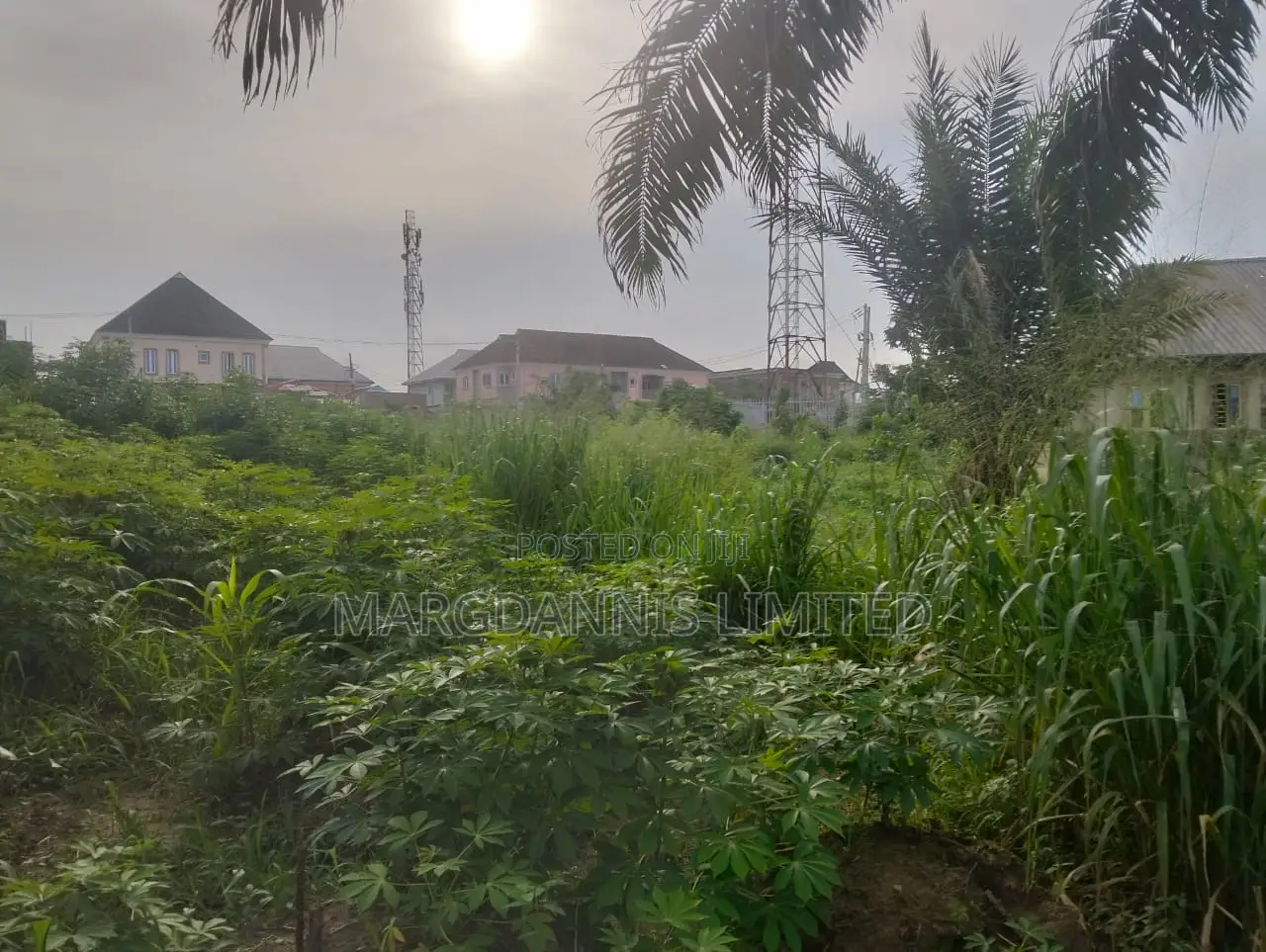 For Sale, a Plot of Land at Inward Oluodo, Ikorodu in Ibeshe / Ikorodu