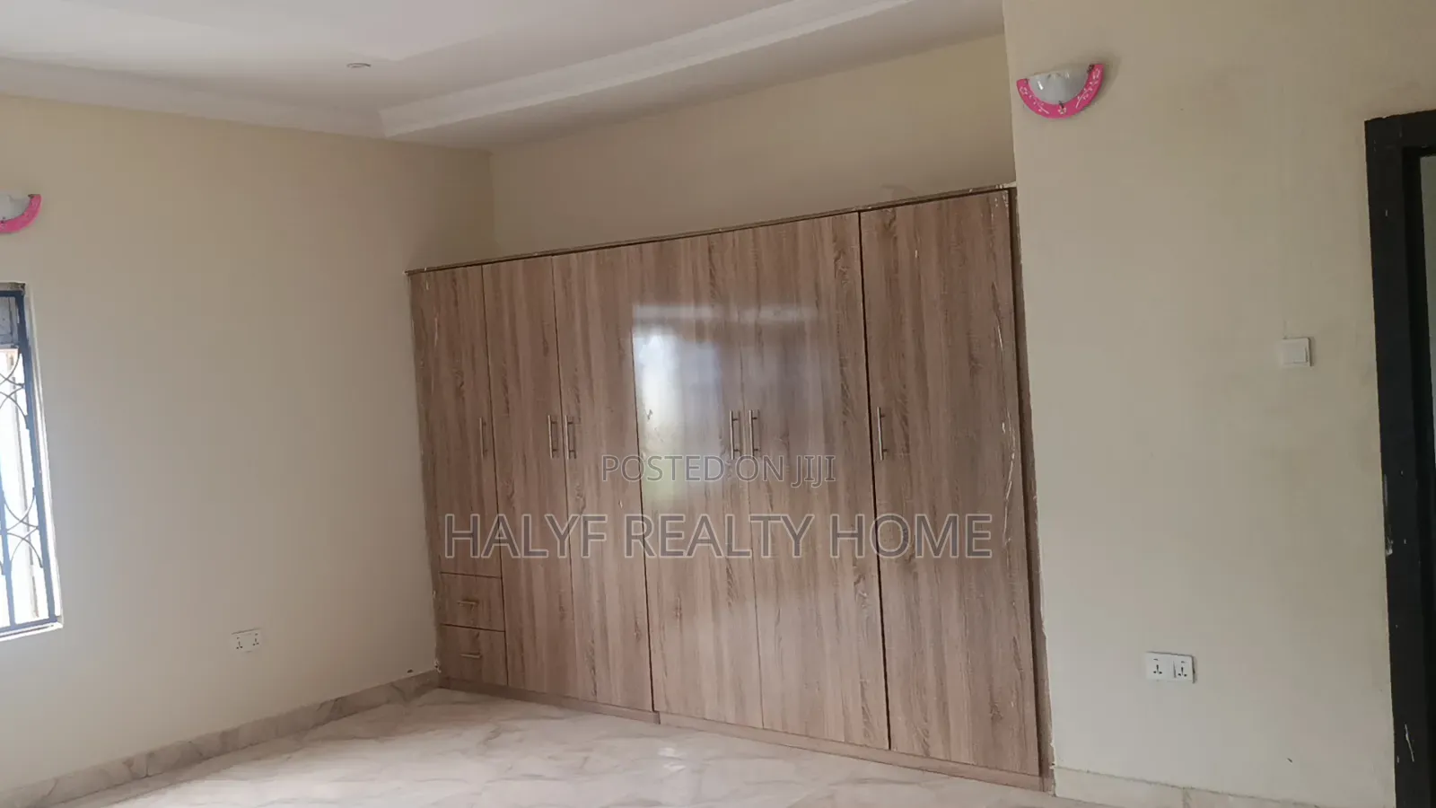 5bdrm Duplex in River Park, Sabon Lugbe for rent in Sabon Lugbe