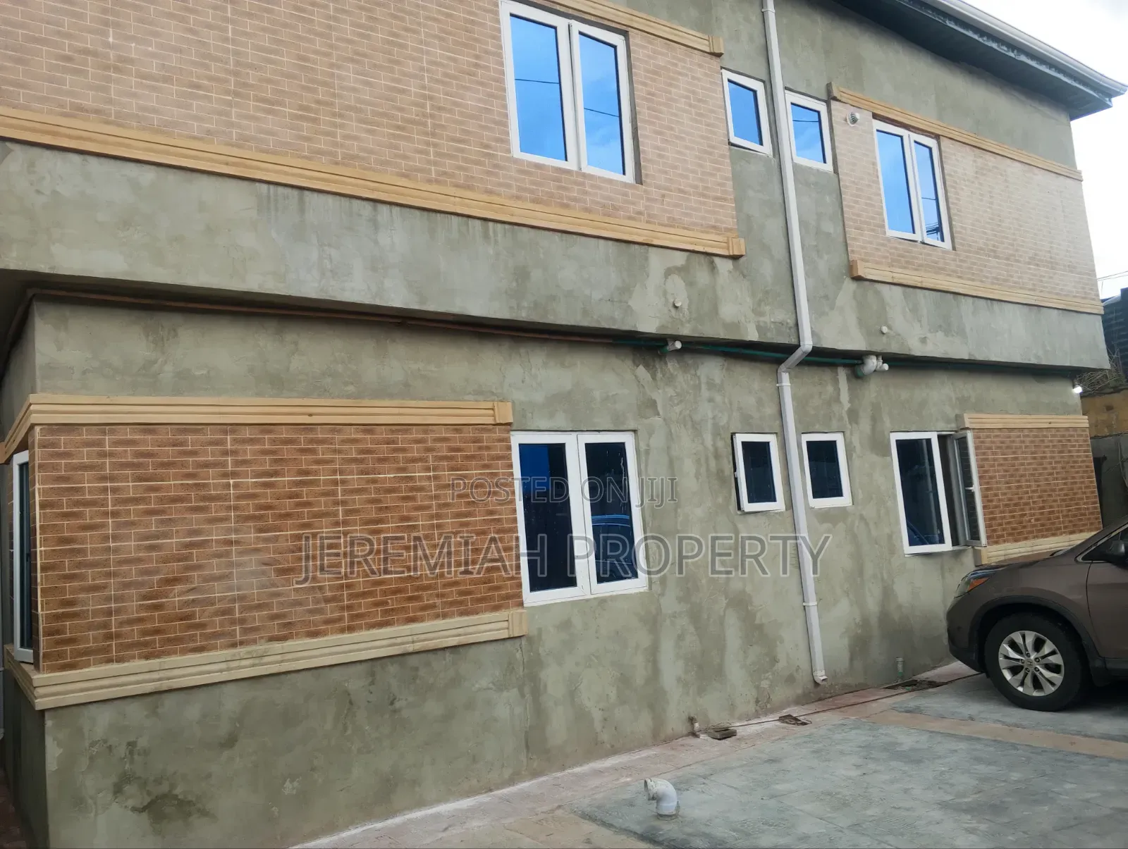 20bdrm Apartment in Udozi, Berger for rent in Berger