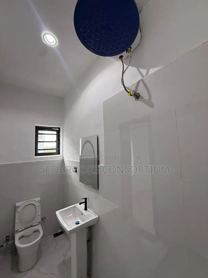 4bdrm Duplex in Rayfield Gardens, Iwo Road for sale in Iwo Road