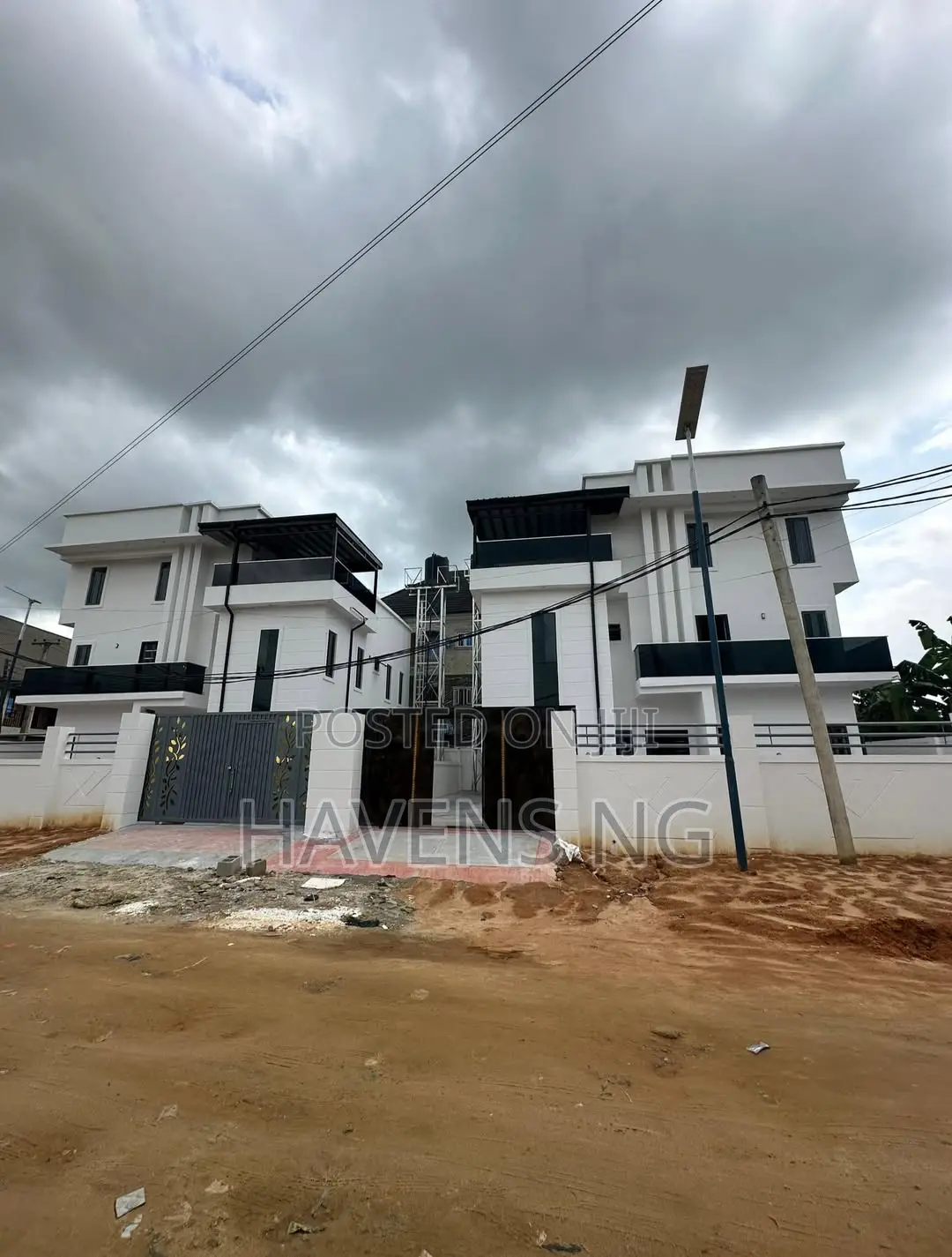 5bdrm Maisonette in Obio-Akpor for sale in Obio-Akpor
