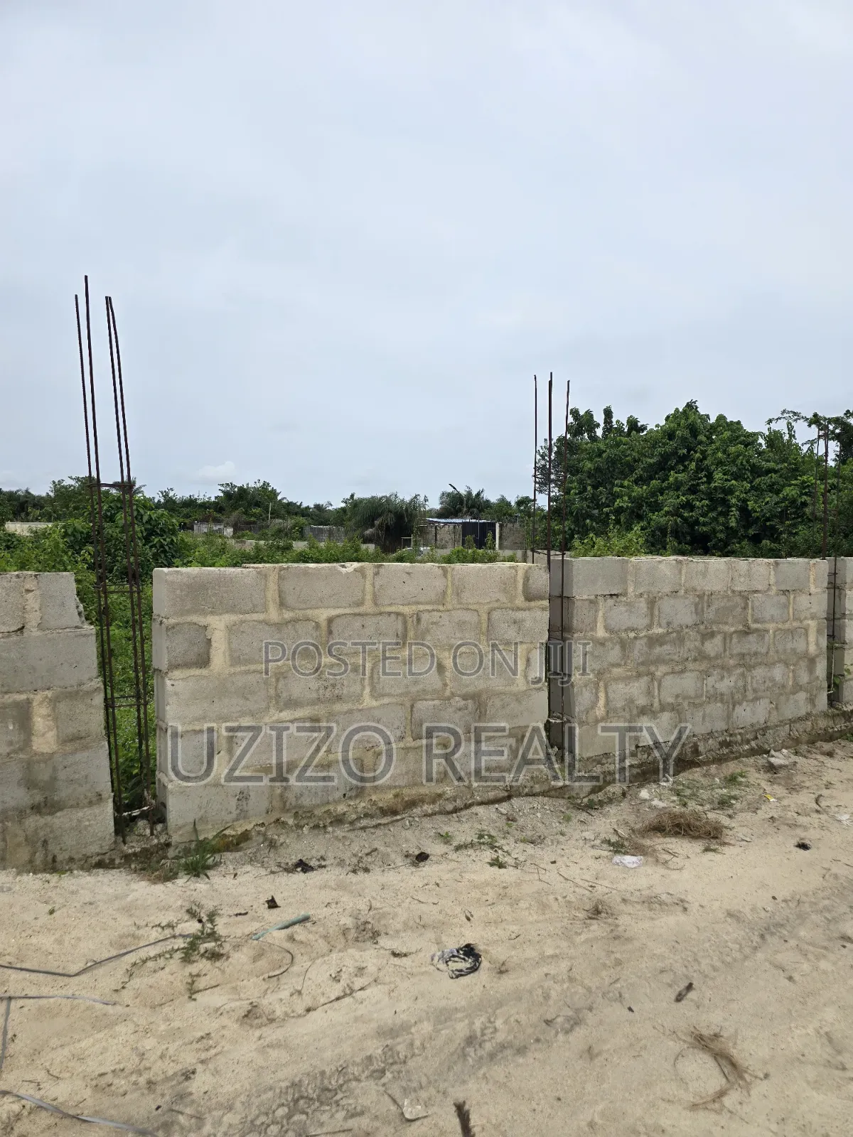 Corner Piece Dryland in Ajayi Apata in Sangotedo