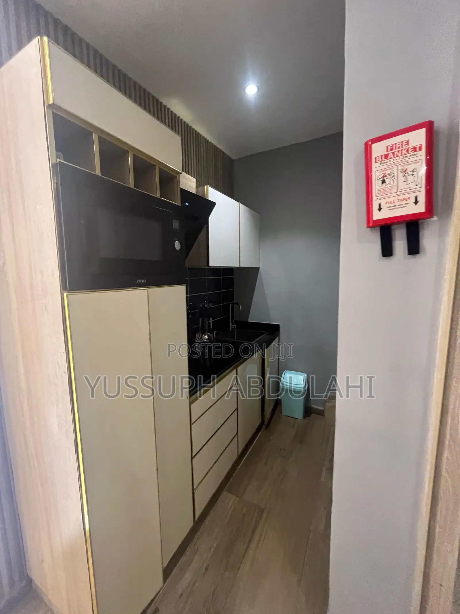 2 Bedrooms Gra Ikeja in Ikeja GRA