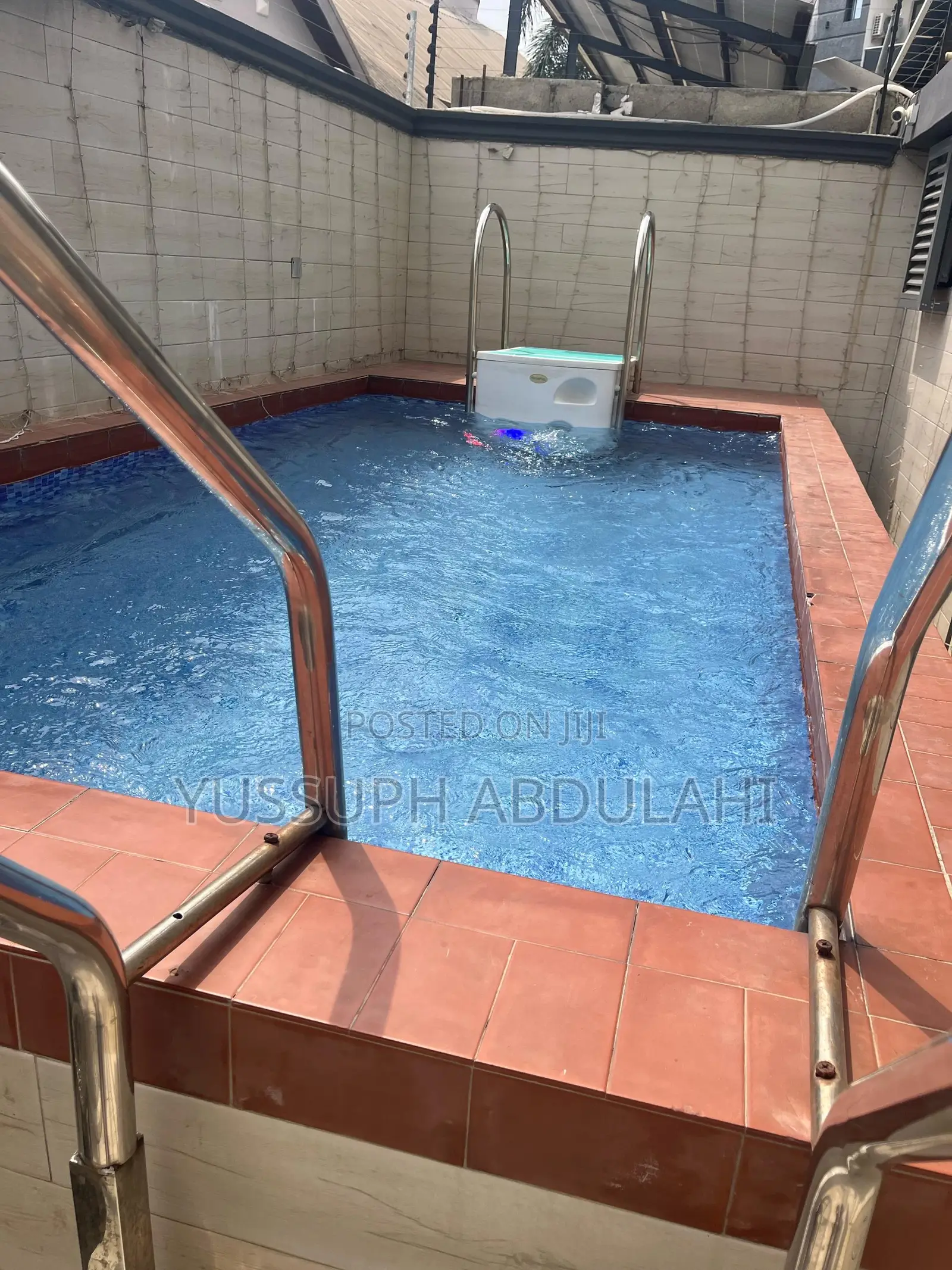 2 Bedrooms Gra Ikeja in Ikeja GRA