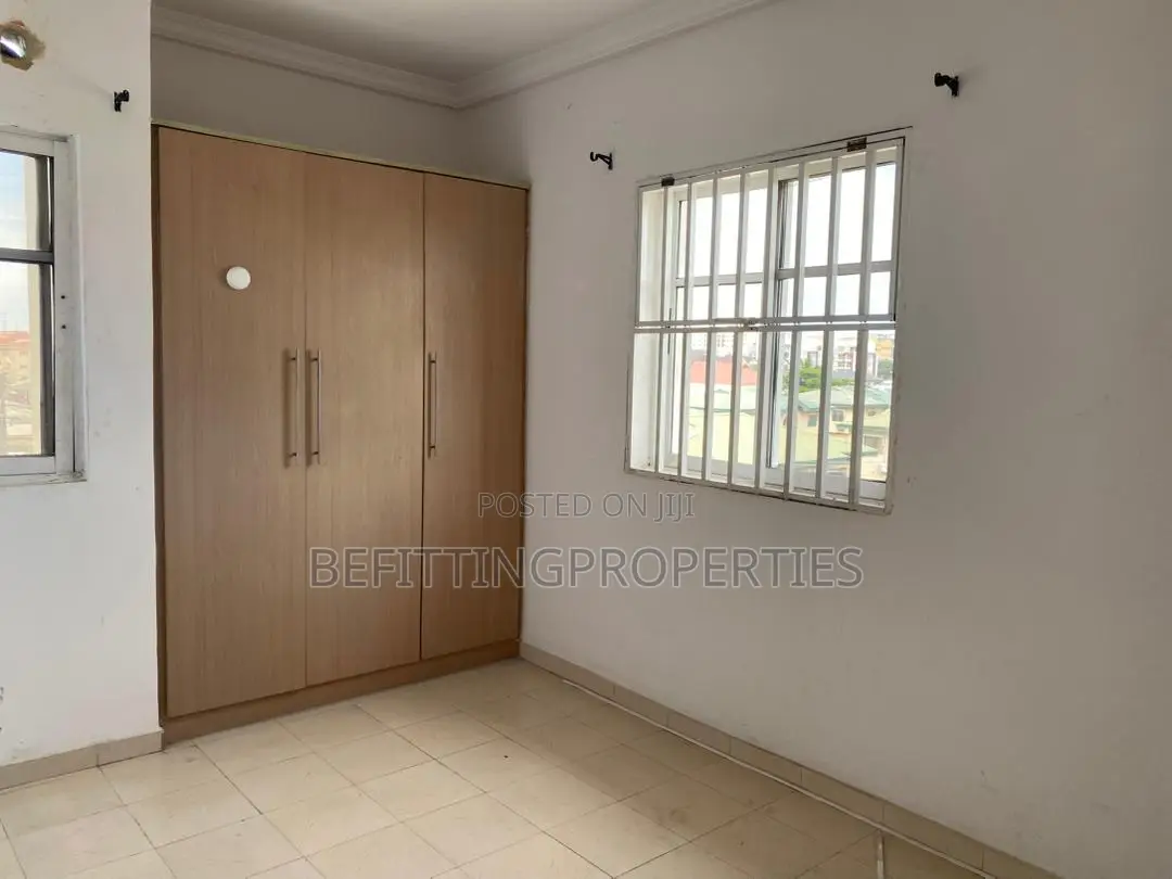 3bdrm Apartment in Victoria Island for sale in Victoria Island