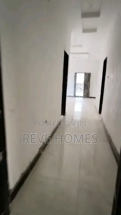 Furnished 3bdrm Apartment in Mende for rent in Mende