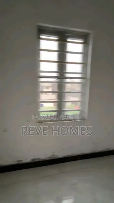 Furnished 3bdrm Apartment in Mende for rent in Mende