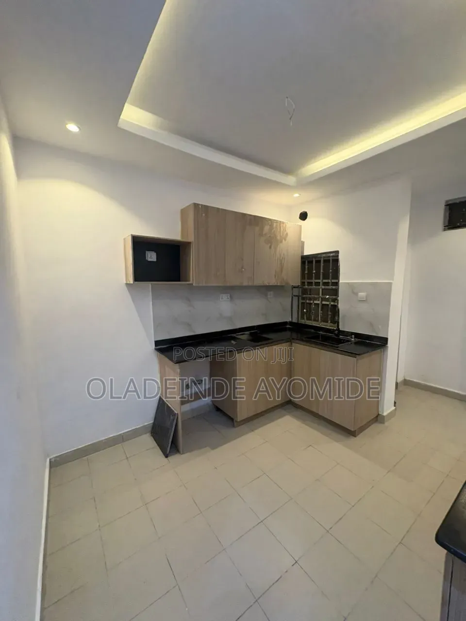 Mini Flat in Ikota Villa for rent in Ikota
