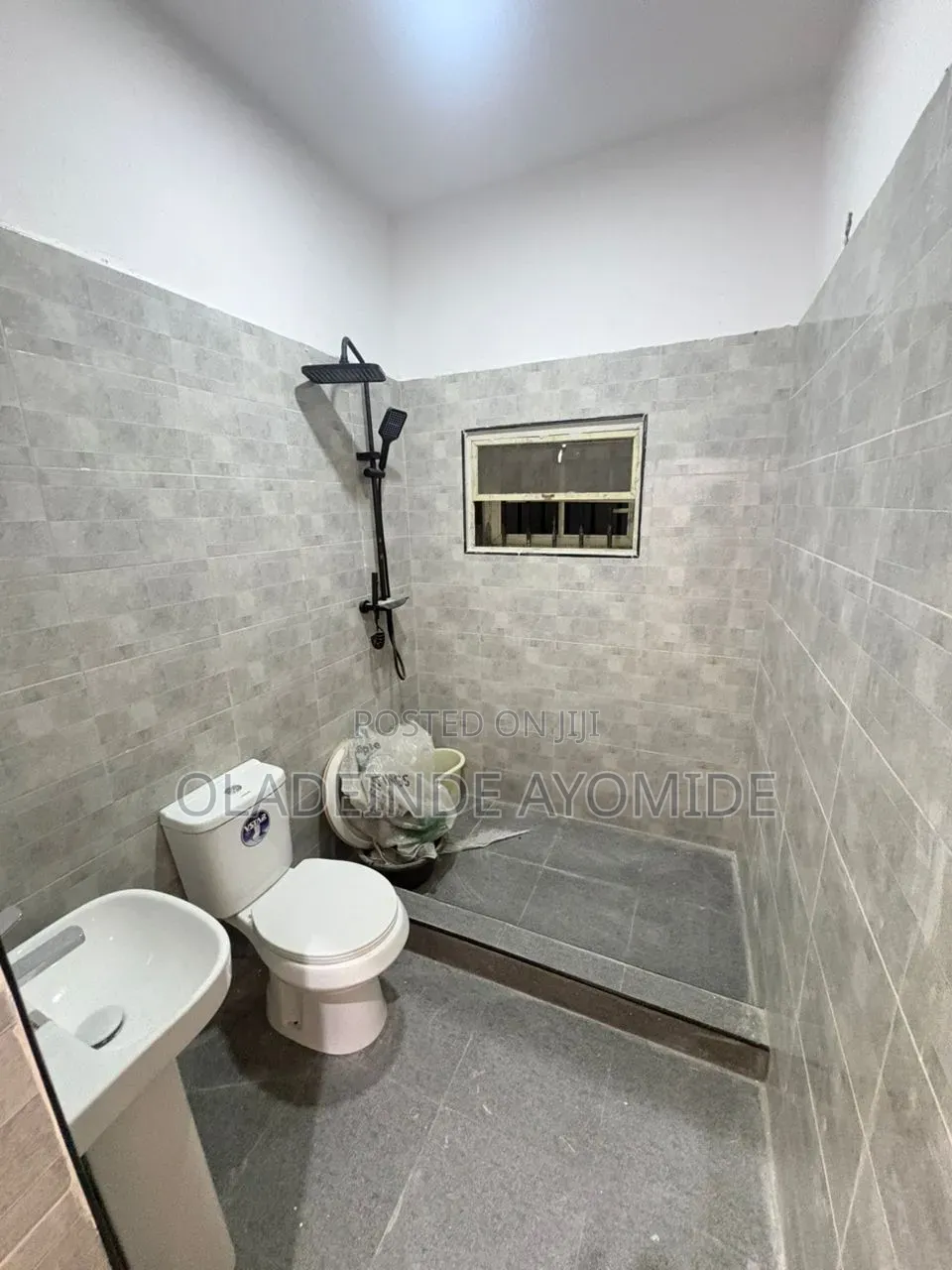 Mini Flat in Ikota Villa for rent in Ikota