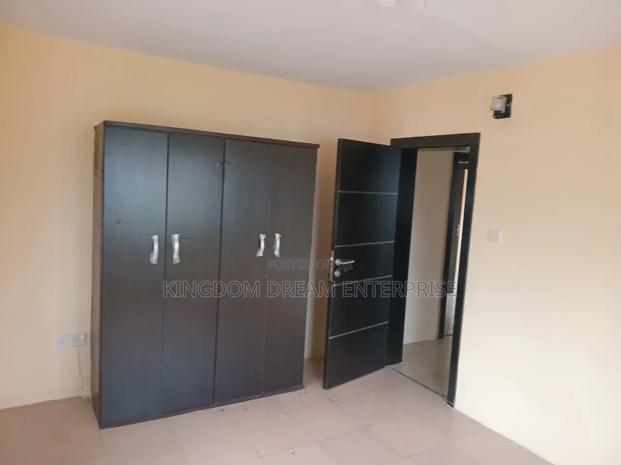 3bdrm Block of Flats in Oyediran Estate Sabo for rent in Sabo / Yaba