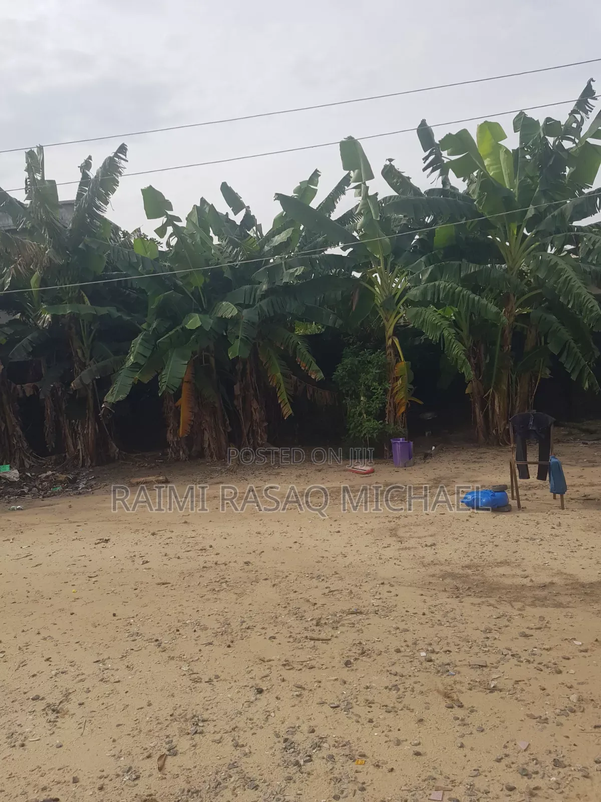 Half Plot of Land Measuring 300sqm Dry Land Up for Sale in Awoyaya