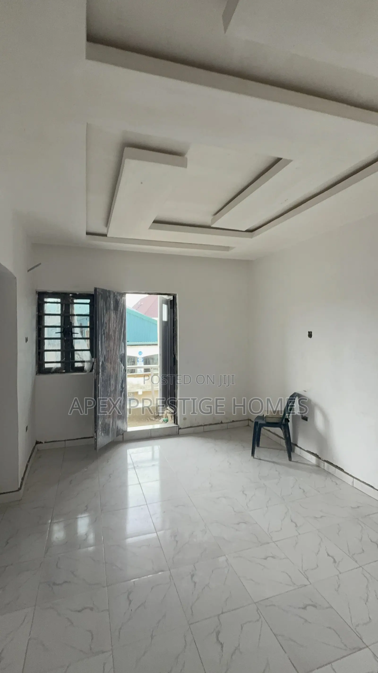 2bdrm Block of Flats in Off Abiodun Street, Shomolu / Shomolu for sale in Shomolu / Shomolu
