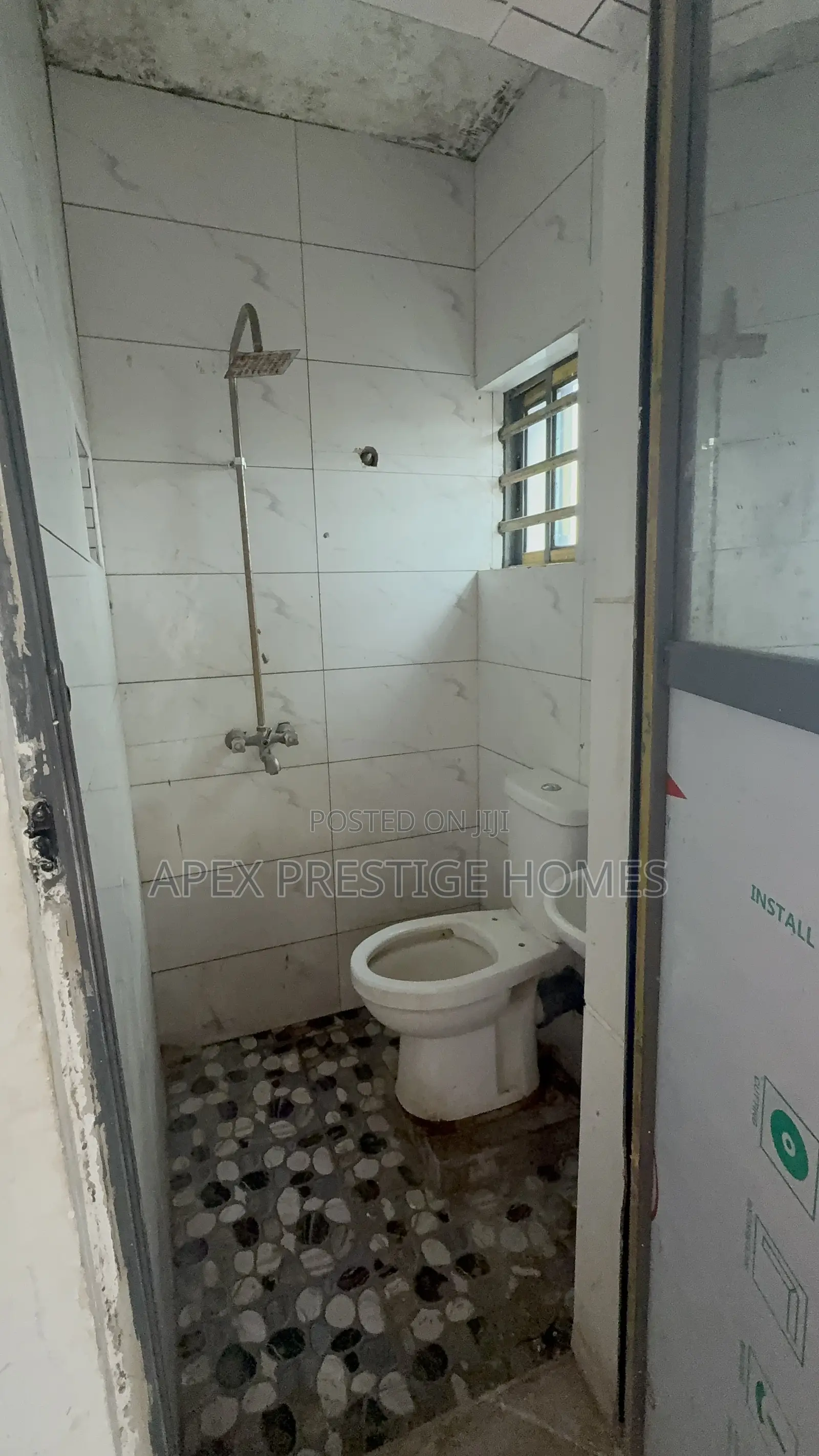 2bdrm Duplex in Bariga / Shomolu for sale in Bariga / Shomolu