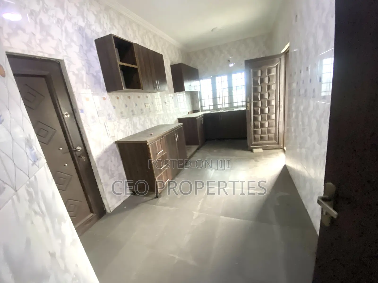 3bdrm Block of Flats in Osapa London for rent in Osapa london