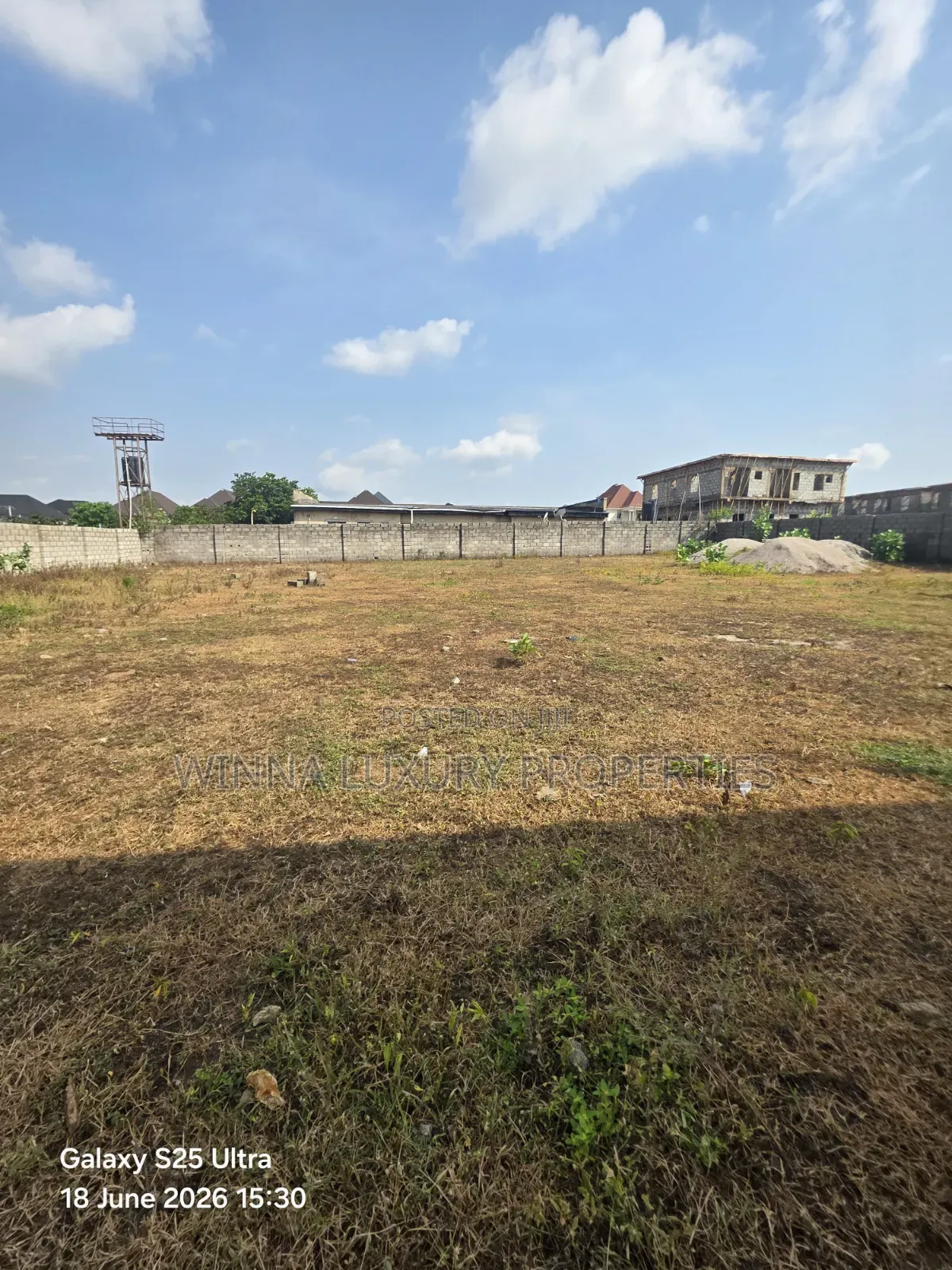 1700sqm C of O in Lugbe District