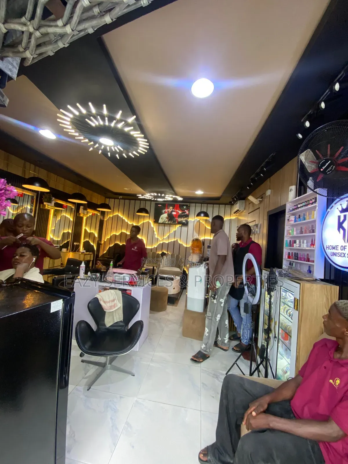 Fully Equipped and Functioning Salon in Ajah in Badore