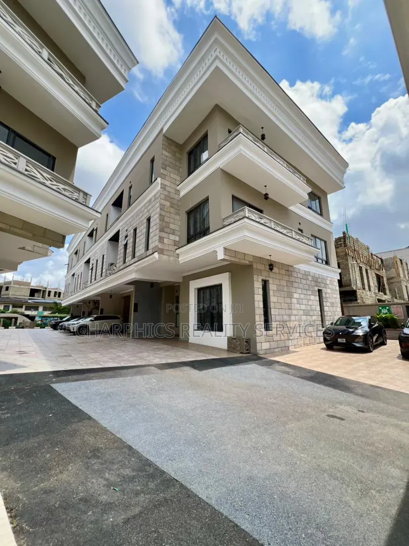 5bdrm Duplex in Old Ikoyi for sale in Old Ikoyi