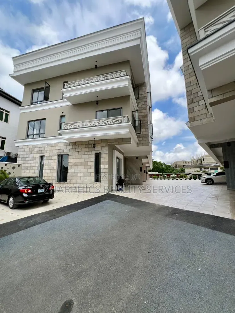 5bdrm Duplex in Old Ikoyi for sale in Old Ikoyi
