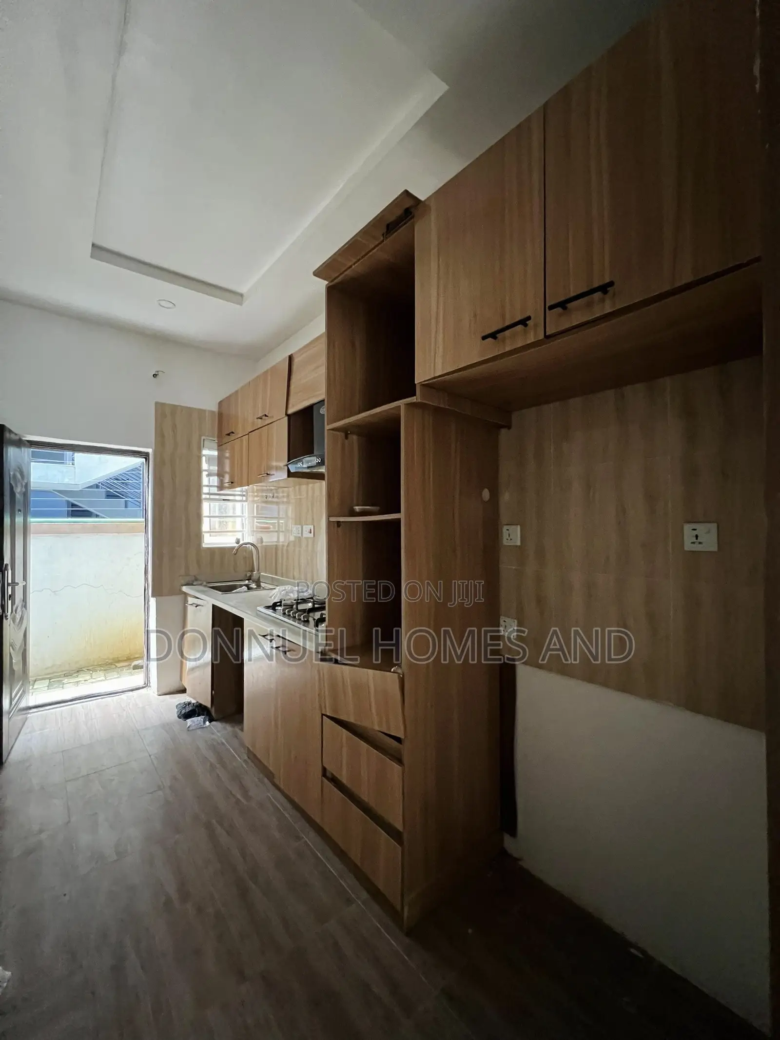 3bdrm Townhouse / Terrace in Ikota for rent in Ikota