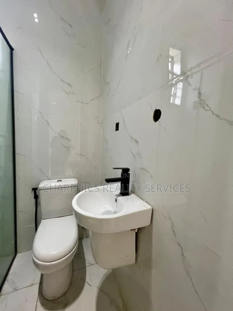 2bdrm Apartment in Ikate for sale in Ikate