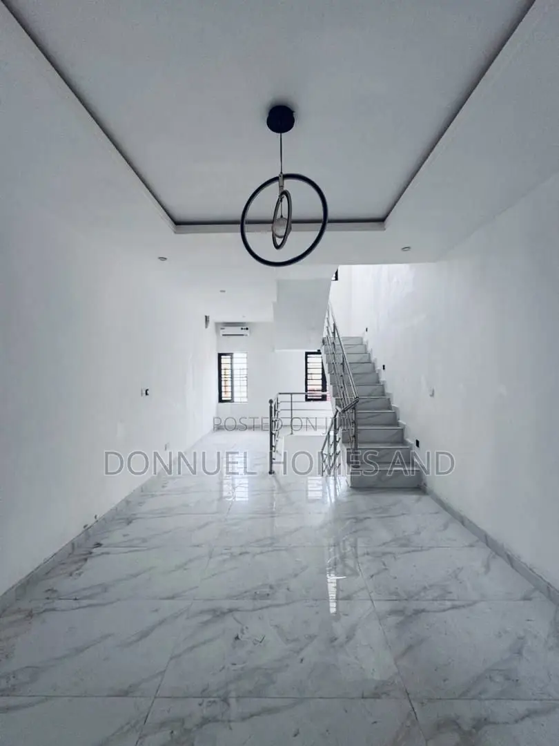 2bdrm Townhouse / Terrace in Ikate for rent in Ikate