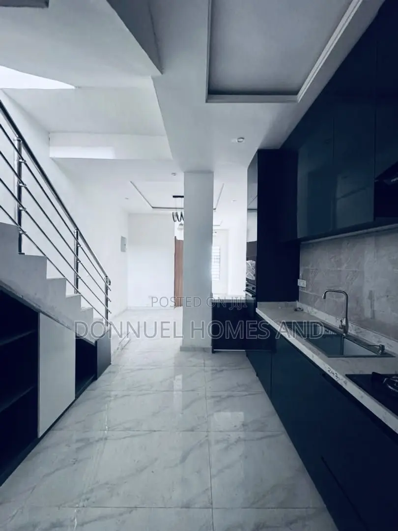 2bdrm Townhouse / Terrace in Ikate for rent in Ikate