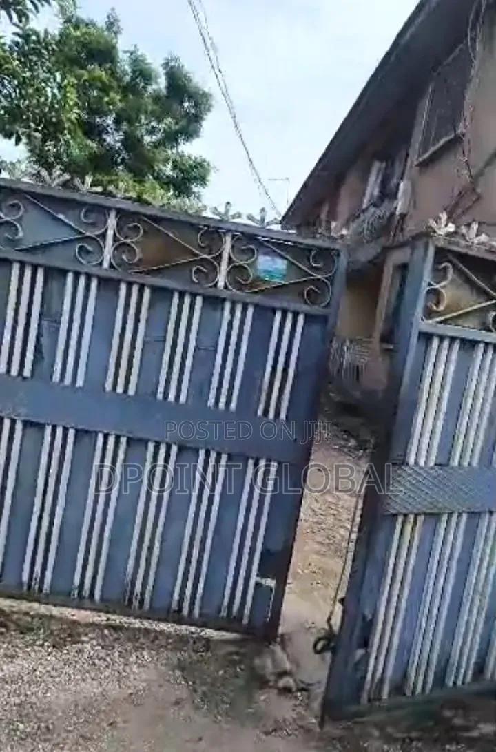 18bdrm House in Not Estate, Berger for sale in Berger