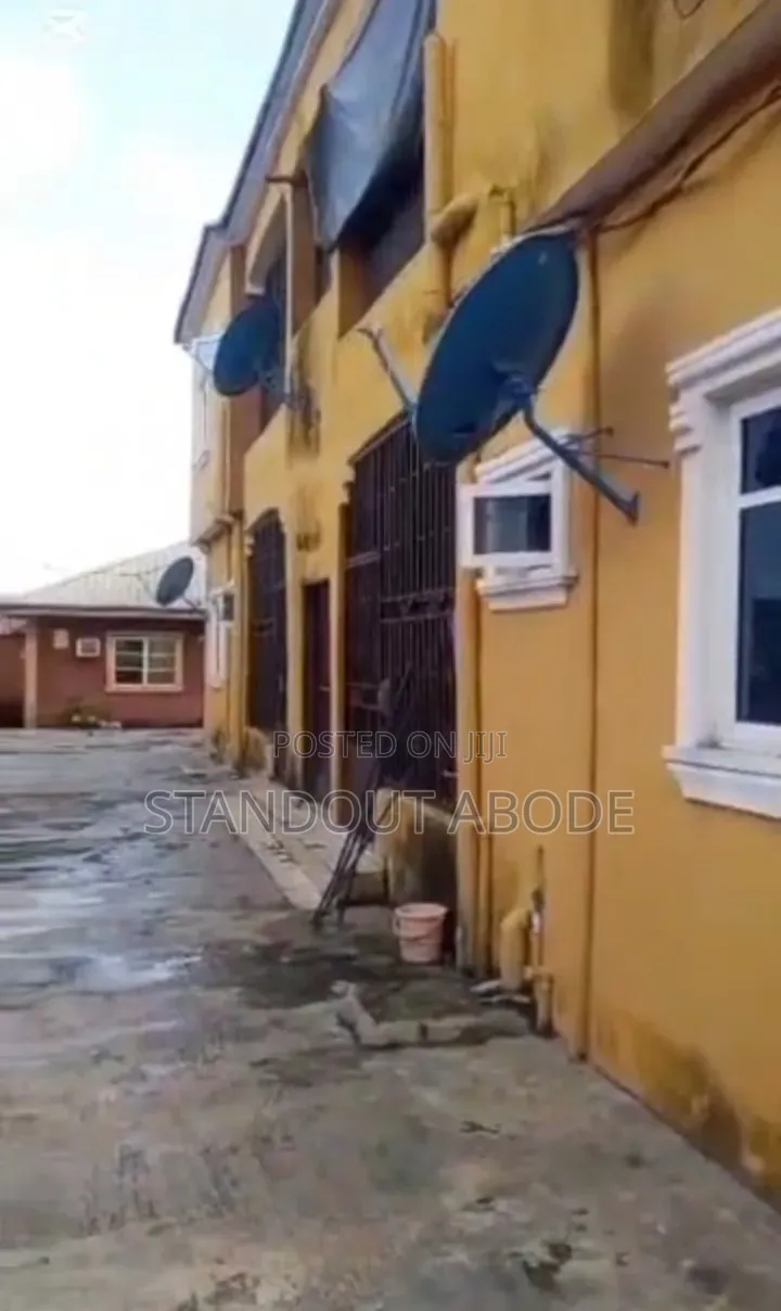 2bdrm Block of Flats in In Good Location, Idimu for sale in Idimu