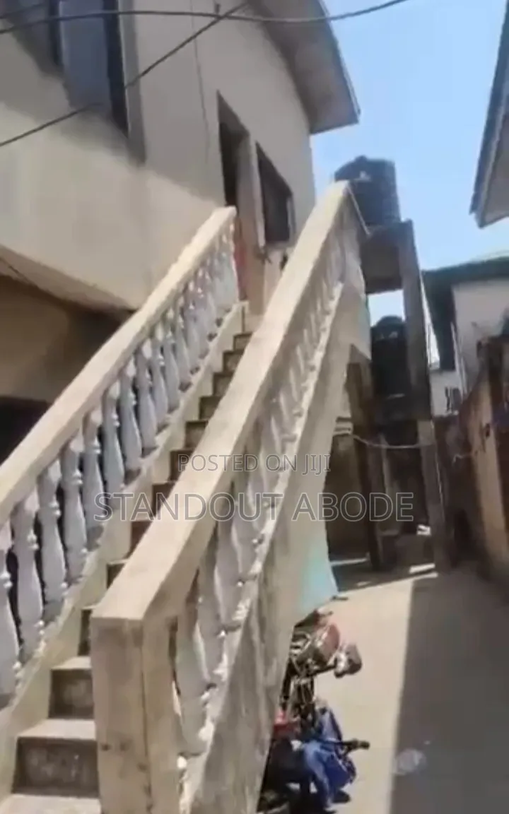 2bdrm Block of Flats in Prime Location, Shasha for sale in Shasha