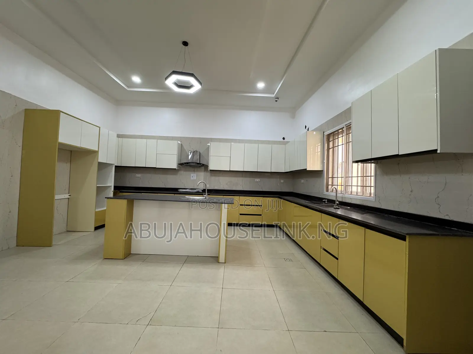 7bdrm Duplex in Efab Metropolis, Karsana for sale in Karsana