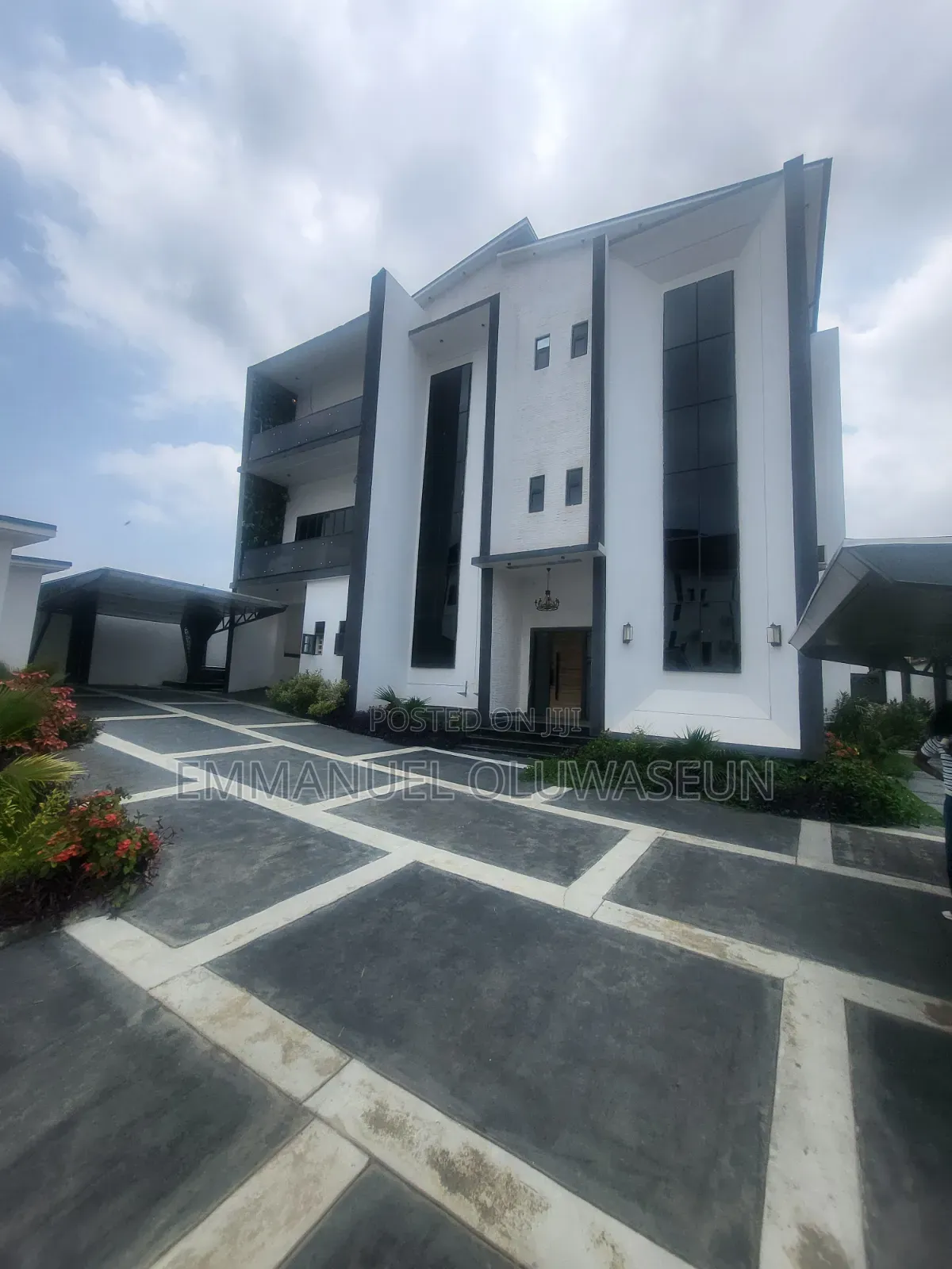 6bdrm Villa in Direct Listing, Guzape District for sale in Guzape District