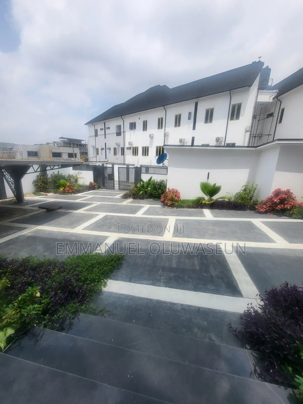 6bdrm Villa in Direct Listing, Guzape District for sale in Guzape District