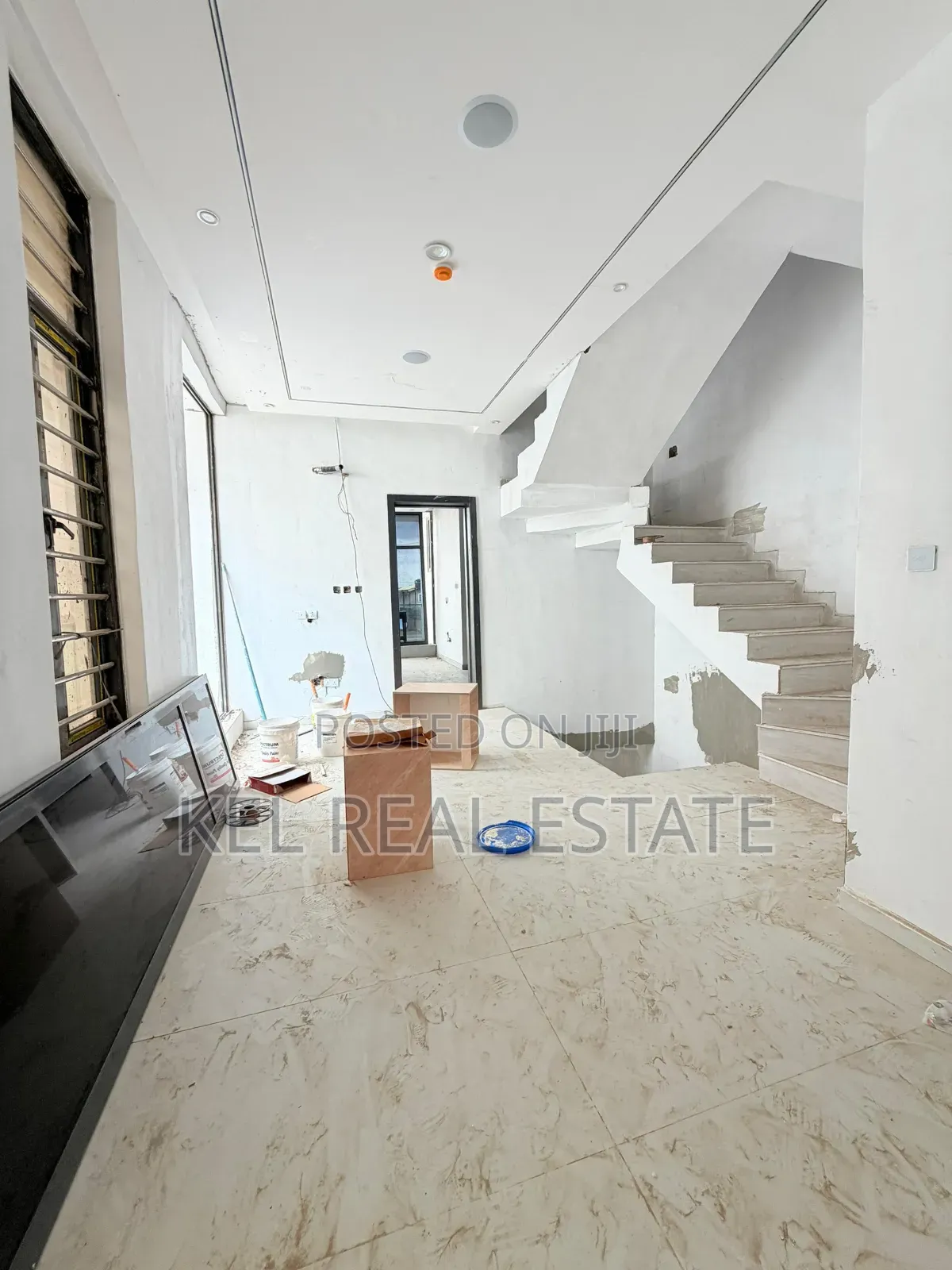 4bdrm Duplex in Omole Phase 2 for sale in Omole Phase 2