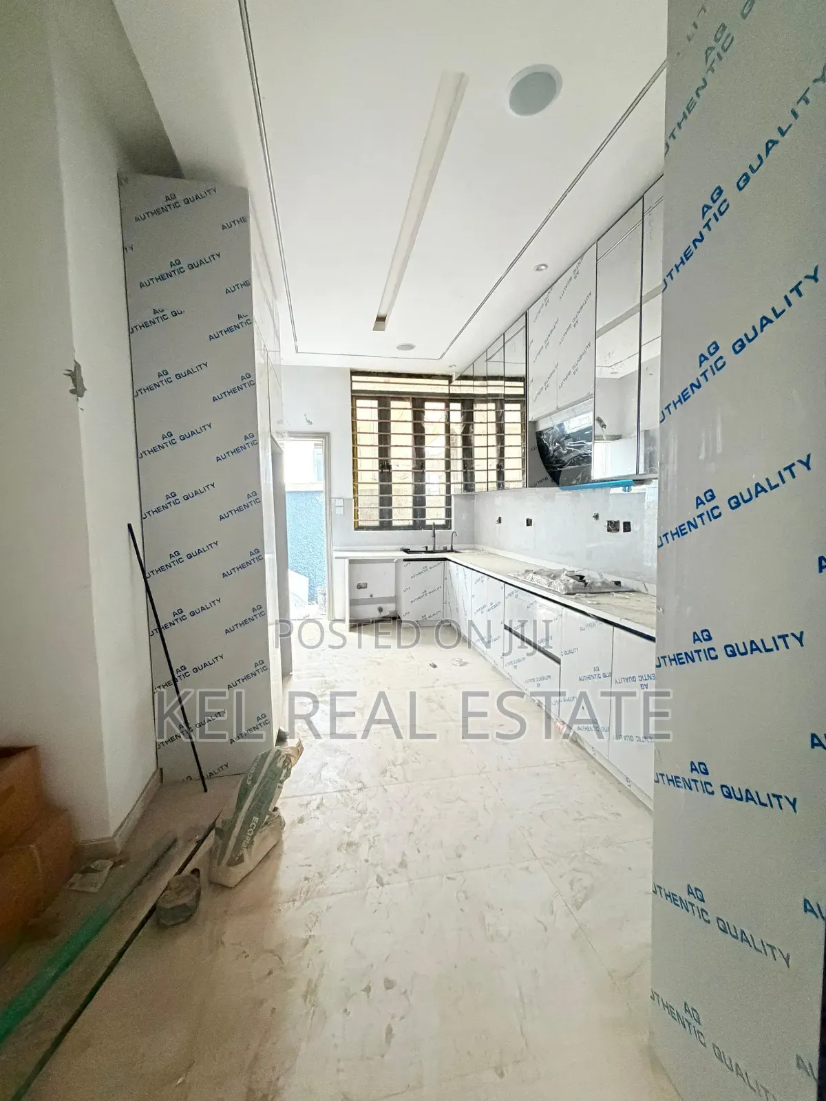 4bdrm Duplex in Omole Phase 2 for sale in Omole Phase 2