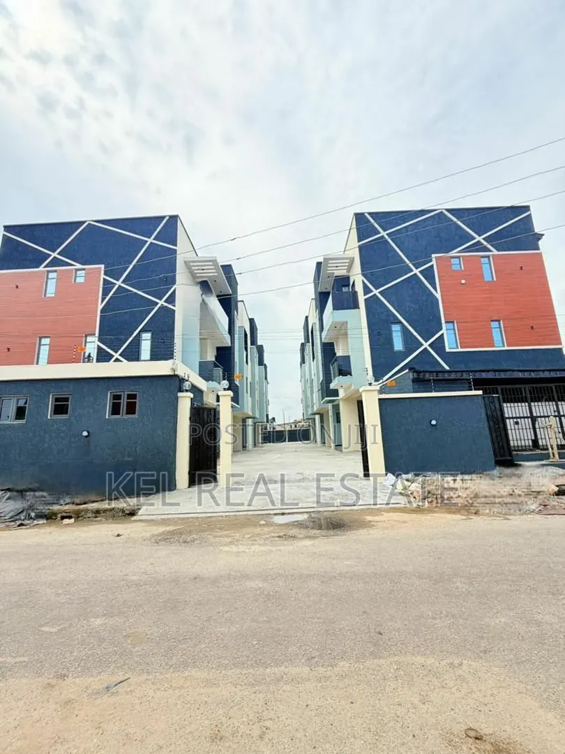 4bdrm Duplex in Ikeja GRA for sale in Ikeja GRA